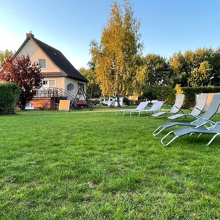 Ruegenferienhaus - Schaprode Hafen Esterno foto