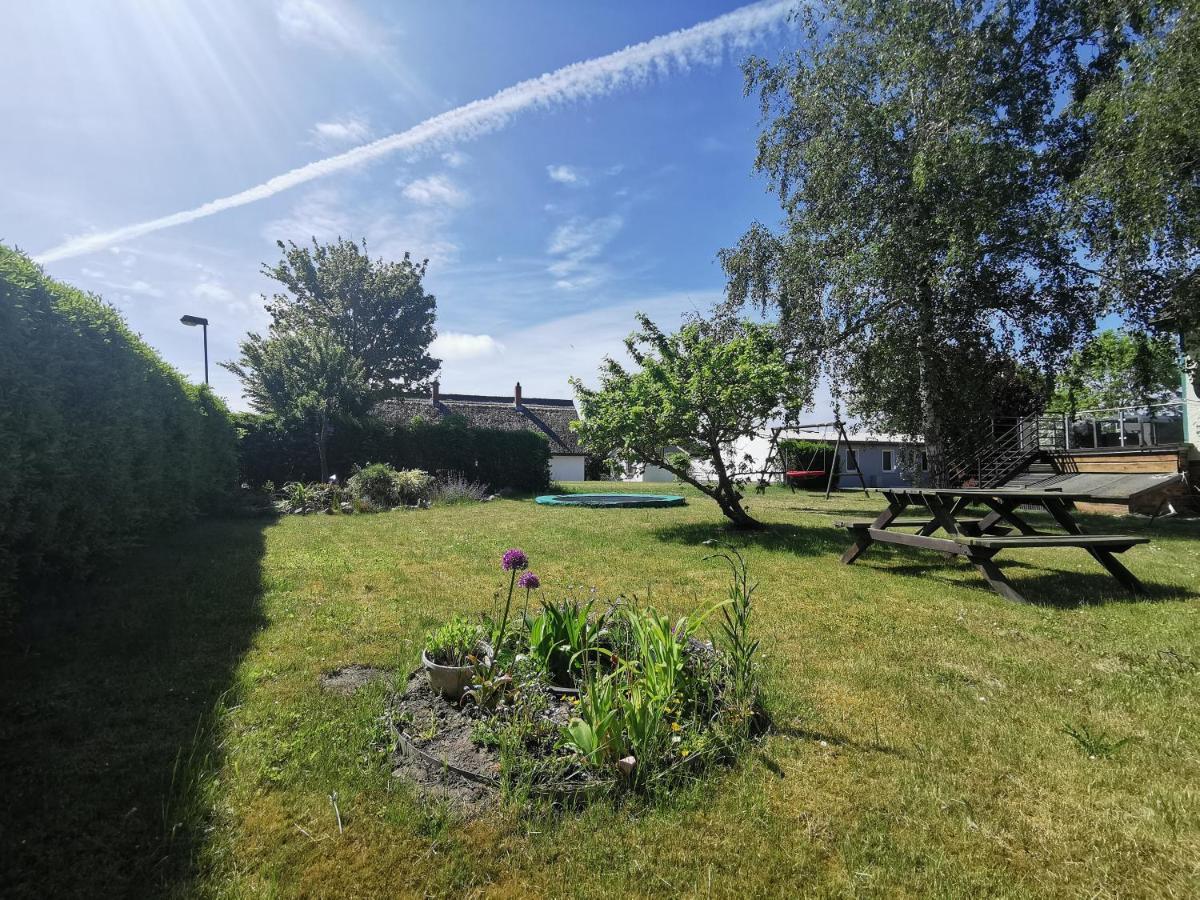 Ruegenferienhaus - Schaprode Hafen Esterno foto